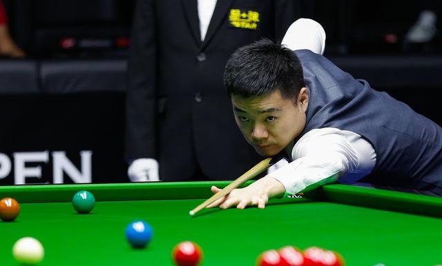 备受瞩目的 备受瞩目的