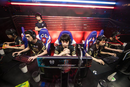 季奠定了基 季奠定了基