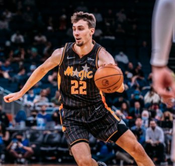 他显露出一 他显露出一