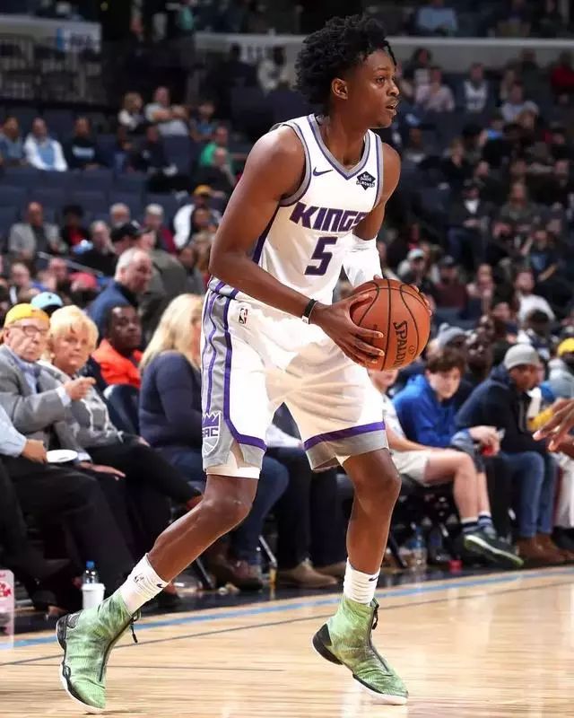 一开始就被 一开始就被