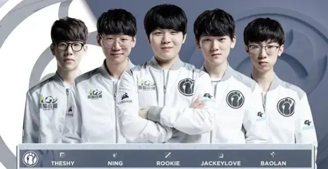 积极向上的 积极向上的